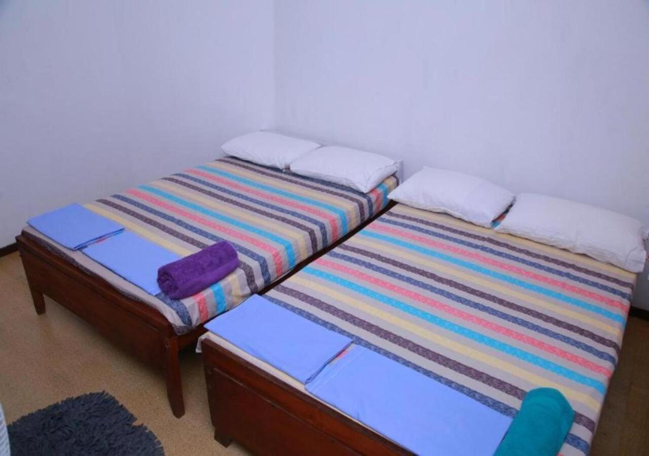 Weerakoon Guest Apartment Hikkaduwa Exterior foto