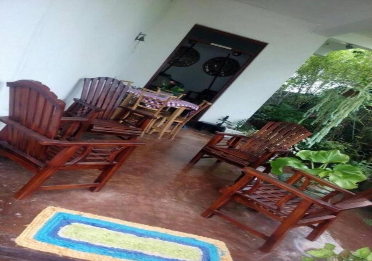 Weerakoon Guest Apartment Hikkaduwa Exterior foto